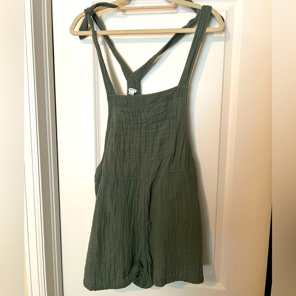 💚Aerie Romper🌿